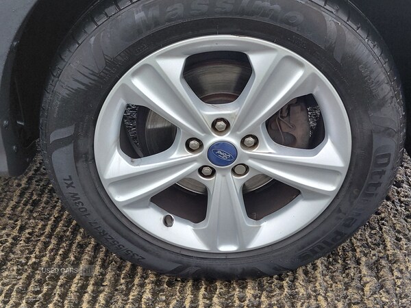 Used Ford Kuga 2015 for sale - 76167920: Photo 12