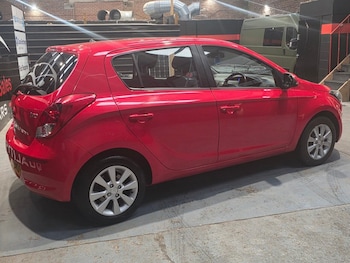 Used Hyundai i20 2014 for sale - 79470283: Photo