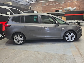 Used Vauxhall Zafira 2017 for sale - 79370408: Photo