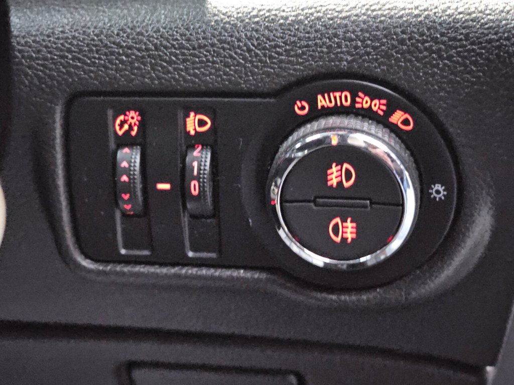 Used Vauxhall Astra 2013 for sale - 76787709: Photo 11