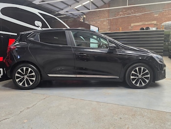 Used Renault Clio 2020 for sale - 79113970: Photo