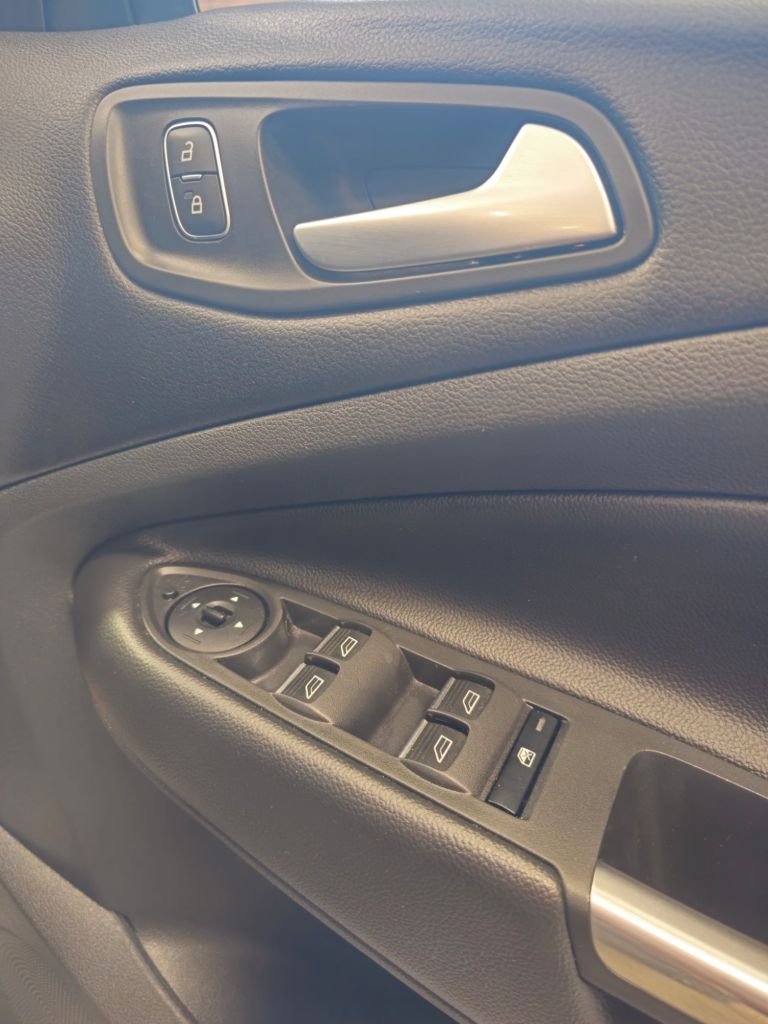 Used Ford Kuga 2019 for sale - 76787676: Photo 14