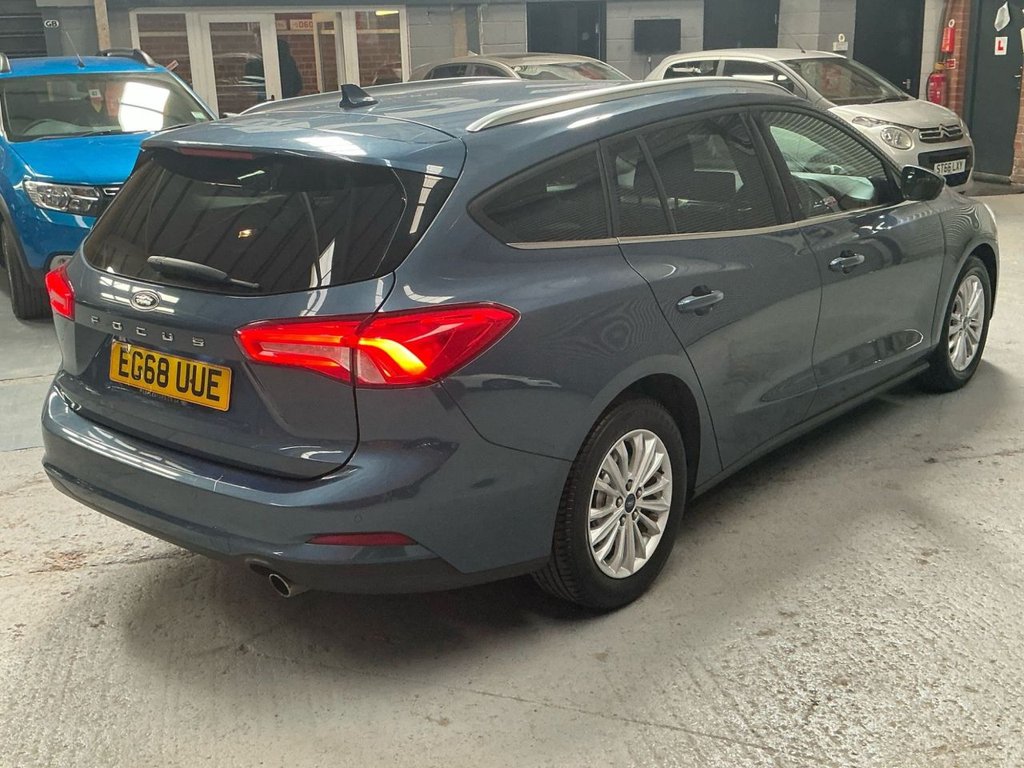 Used Ford Focus 2019 for sale - 76787678: Photo 3