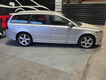 Used Volvo V50 2011 for sale - 77558063: Photo