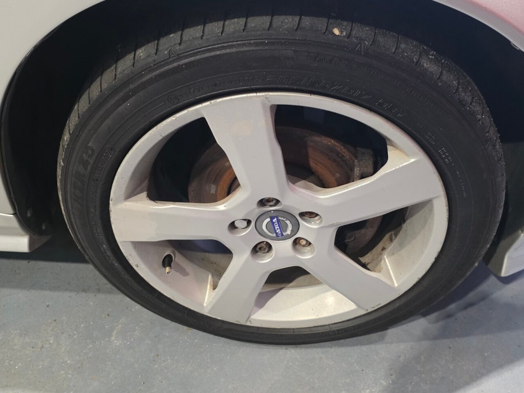 Used Volvo V50 2011 for sale - 77558063: Photo 9