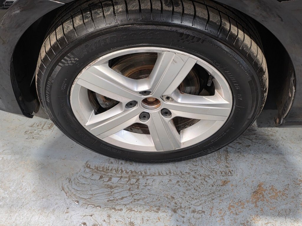 Used Volkswagen Golf 2015 for sale - 77188250: Photo 37