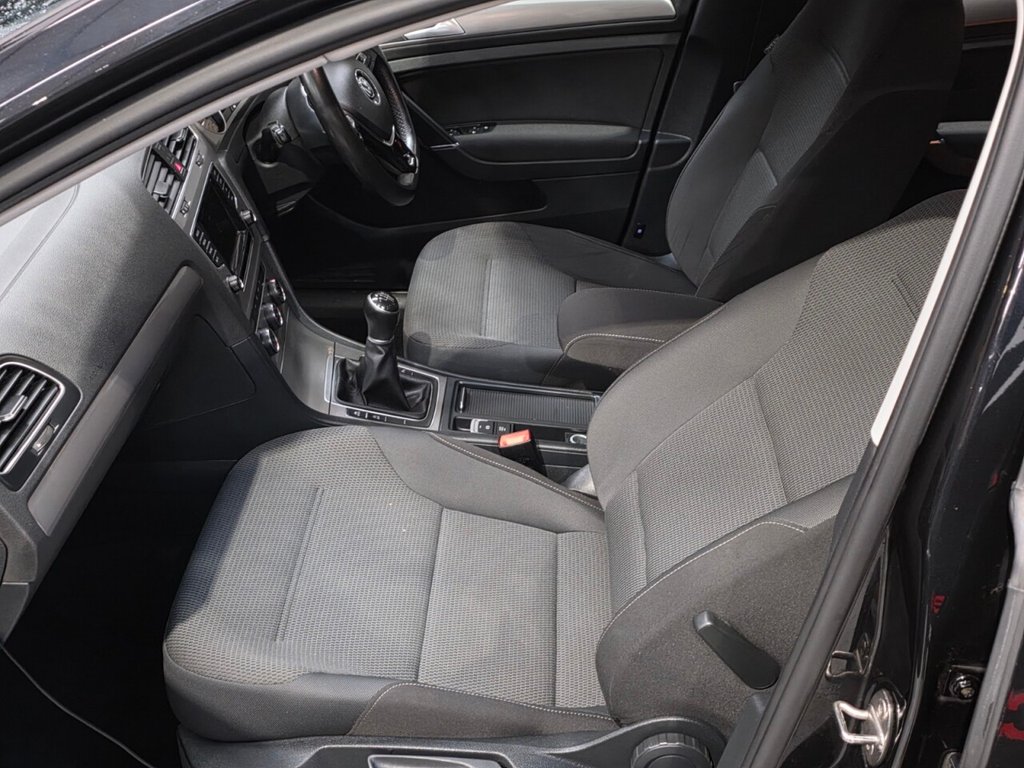 Used Volkswagen Golf 2015 for sale - 77188250: Photo 41