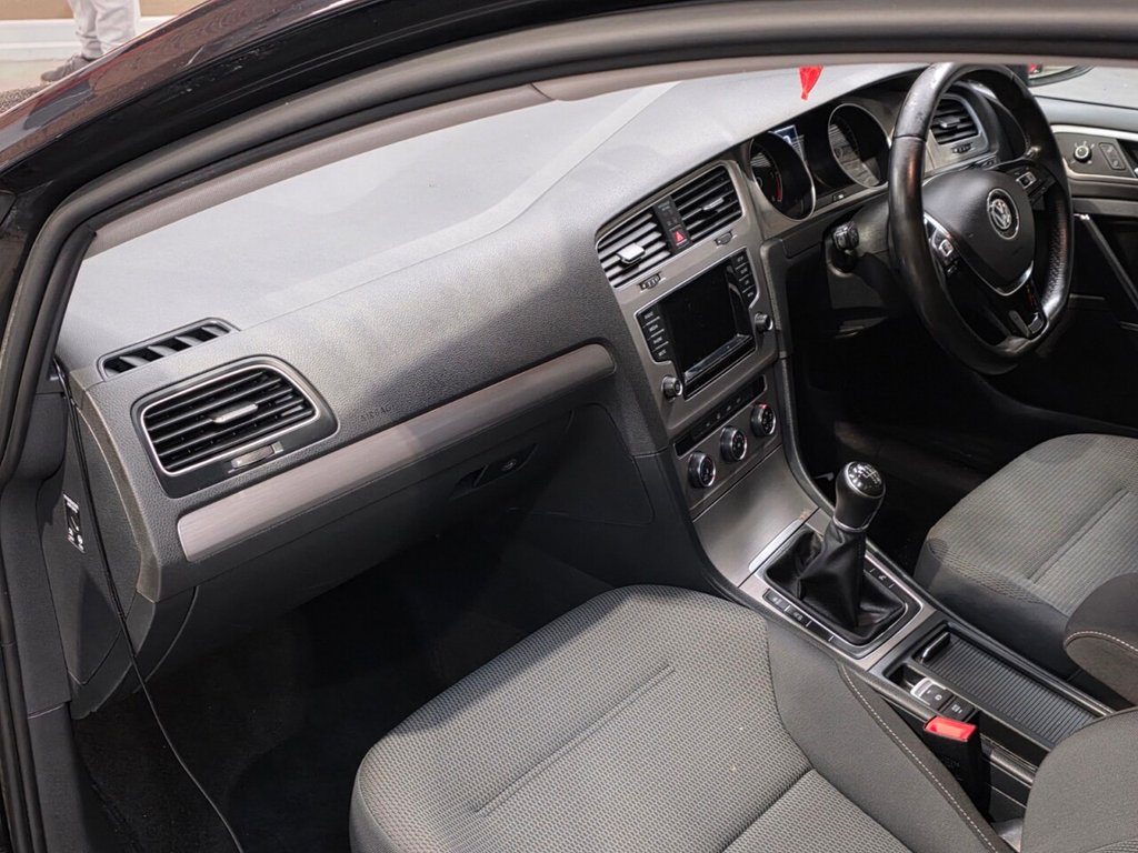 Used Volkswagen Golf 2015 for sale - 77188250: Photo 42