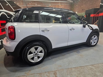 Used MINI Countryman 2016 for sale - 79370379: Photo