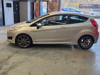 Used Ford Fiesta 2017 for sale - 77167252: Photo