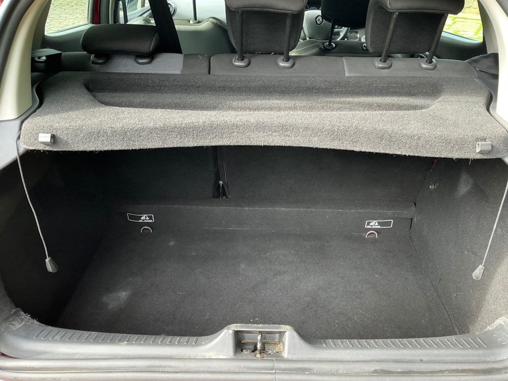 Used Renault Clio 2017 for sale - 76787692: Photo 20