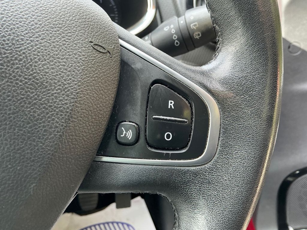 Used Renault Clio 2017 for sale - 76787692: Photo 50