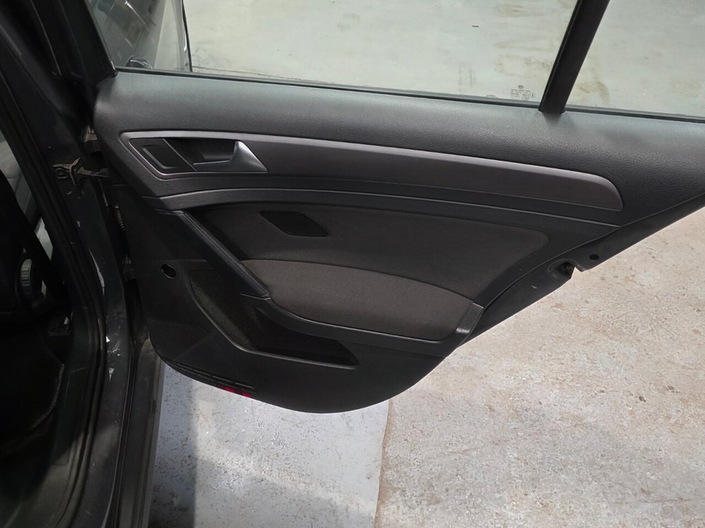 Used Volkswagen Golf 2013 for sale - 77798146: Photo 18