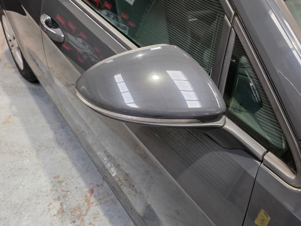 Used Volkswagen Golf 2013 for sale - 77798146: Photo 21