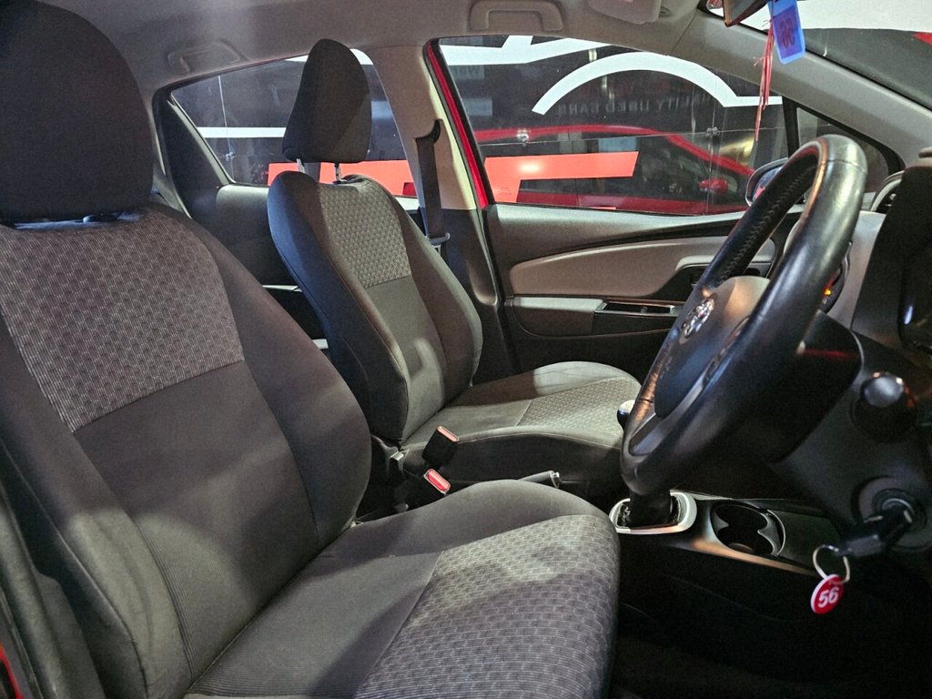 Used Toyota Yaris 2015 for sale - 77269174: Photo 11