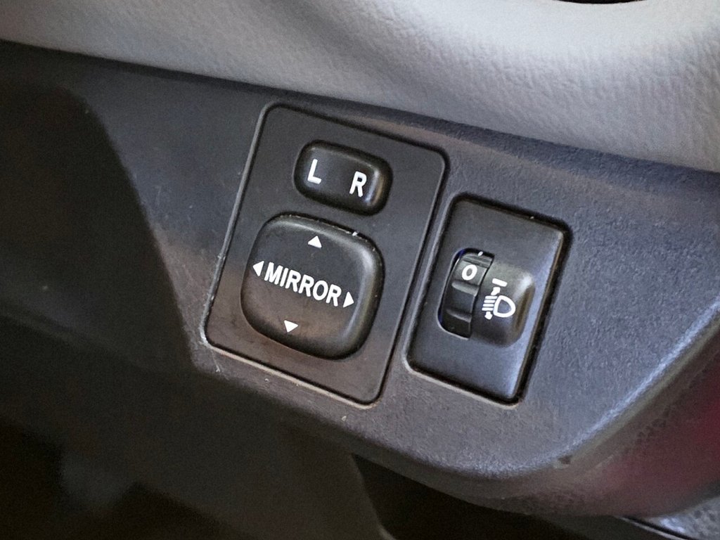 Used Toyota Yaris 2015 for sale - 77269174: Photo 13