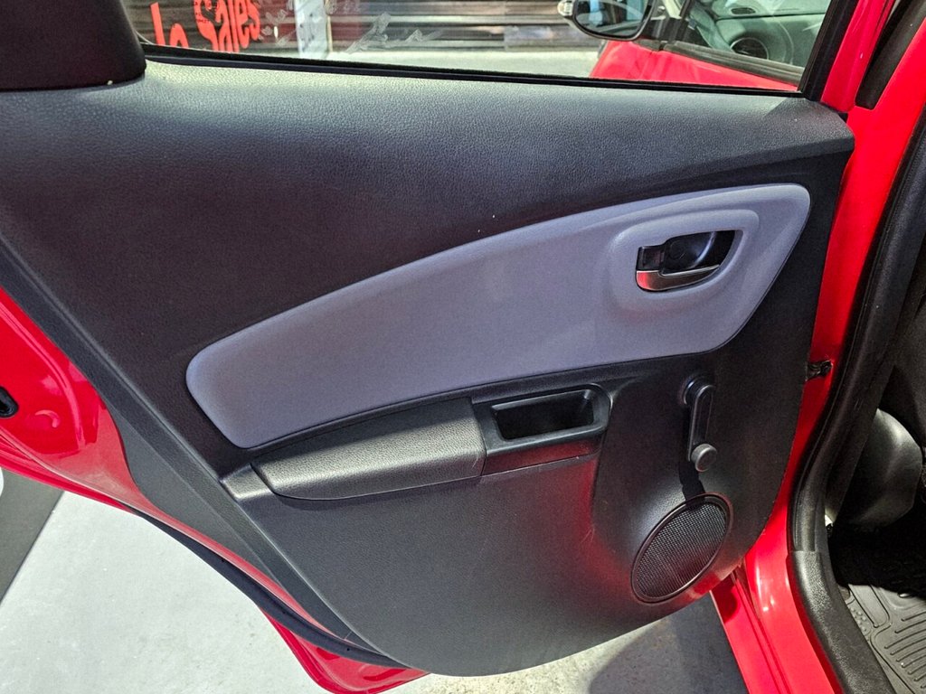 Used Toyota Yaris 2015 for sale - 77269174: Photo 26