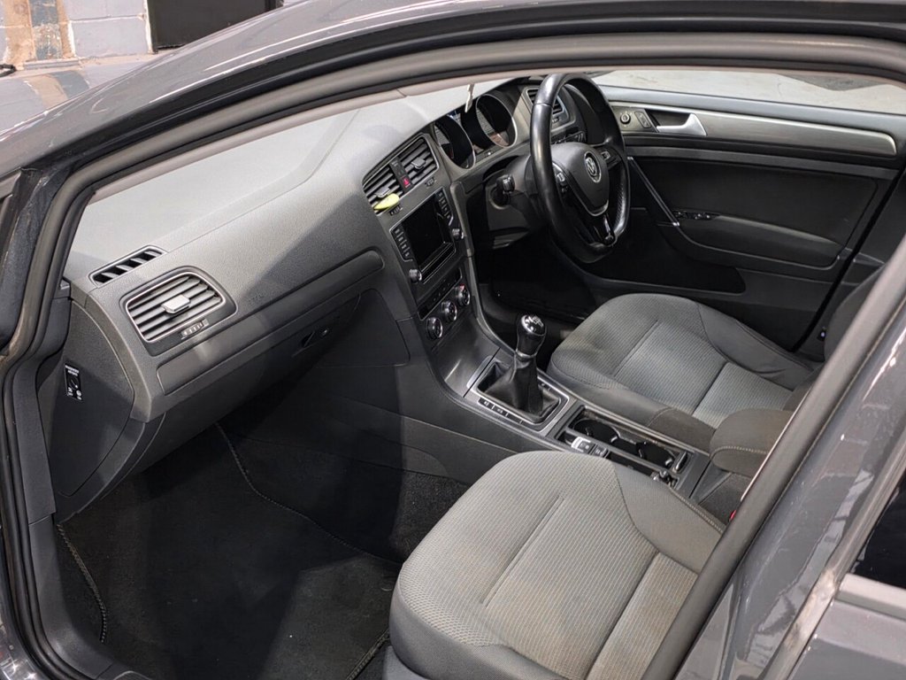 Used Volkswagen Golf 2013 for sale - 77188254: Photo 30