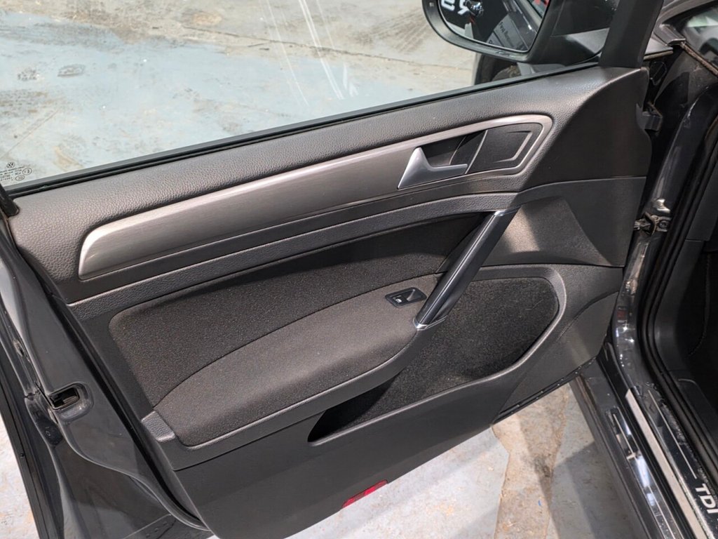 Used Volkswagen Golf 2013 for sale - 77188254: Photo 31