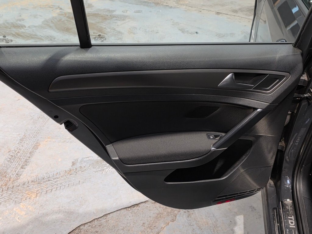 Used Volkswagen Golf 2013 for sale - 77188254: Photo 32