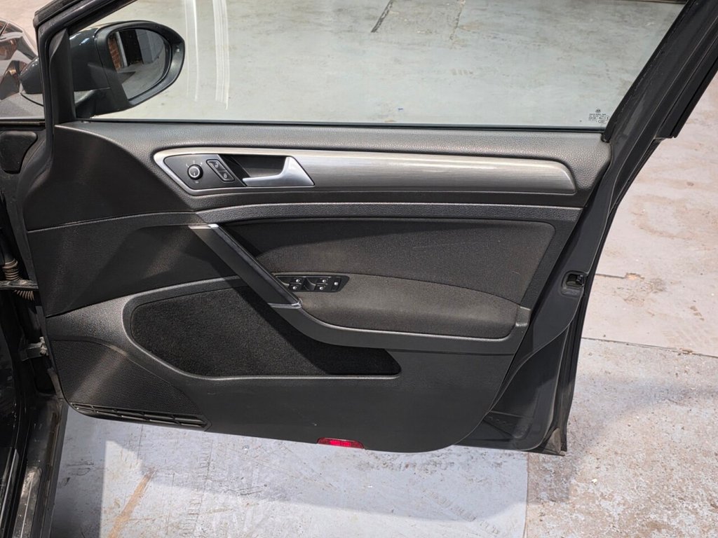 Used Volkswagen Golf 2013 for sale - 77188254: Photo 39