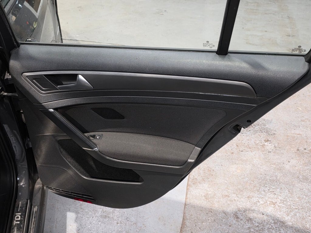 Used Volkswagen Golf 2013 for sale - 77188254: Photo 40