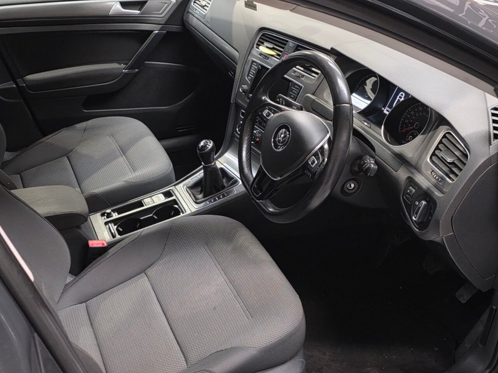 Used Volkswagen Golf 2013 for sale - 77188254: Photo 8