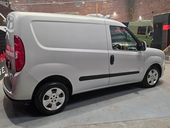Used Vauxhall Combo 2015 for sale - 79470303: Photo