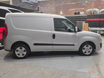 Used Vauxhall Combo 2015 for sale - 79470303: Photo