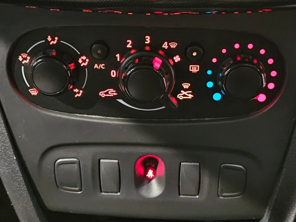 Used Dacia Sandero 2017 for sale - 76787705: Photo 17