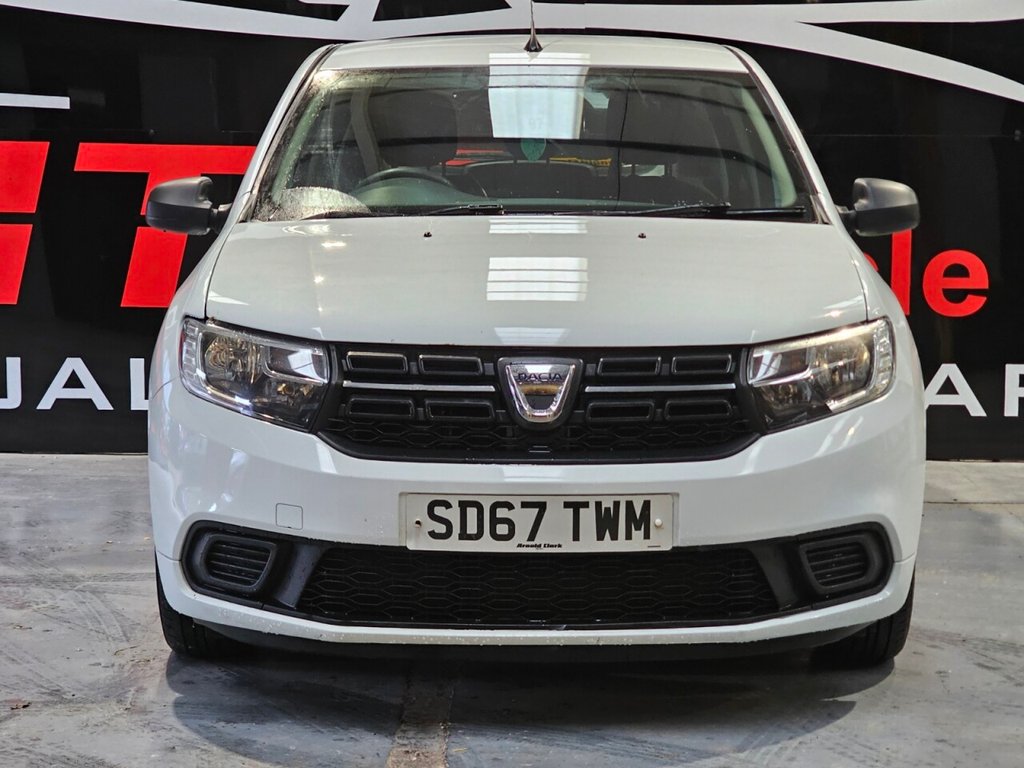 Used Dacia Sandero 2017 for sale - 76787705: Photo 2