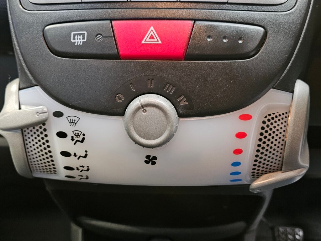 Used Toyota AYGO 2014 for sale - 76787706: Photo 14