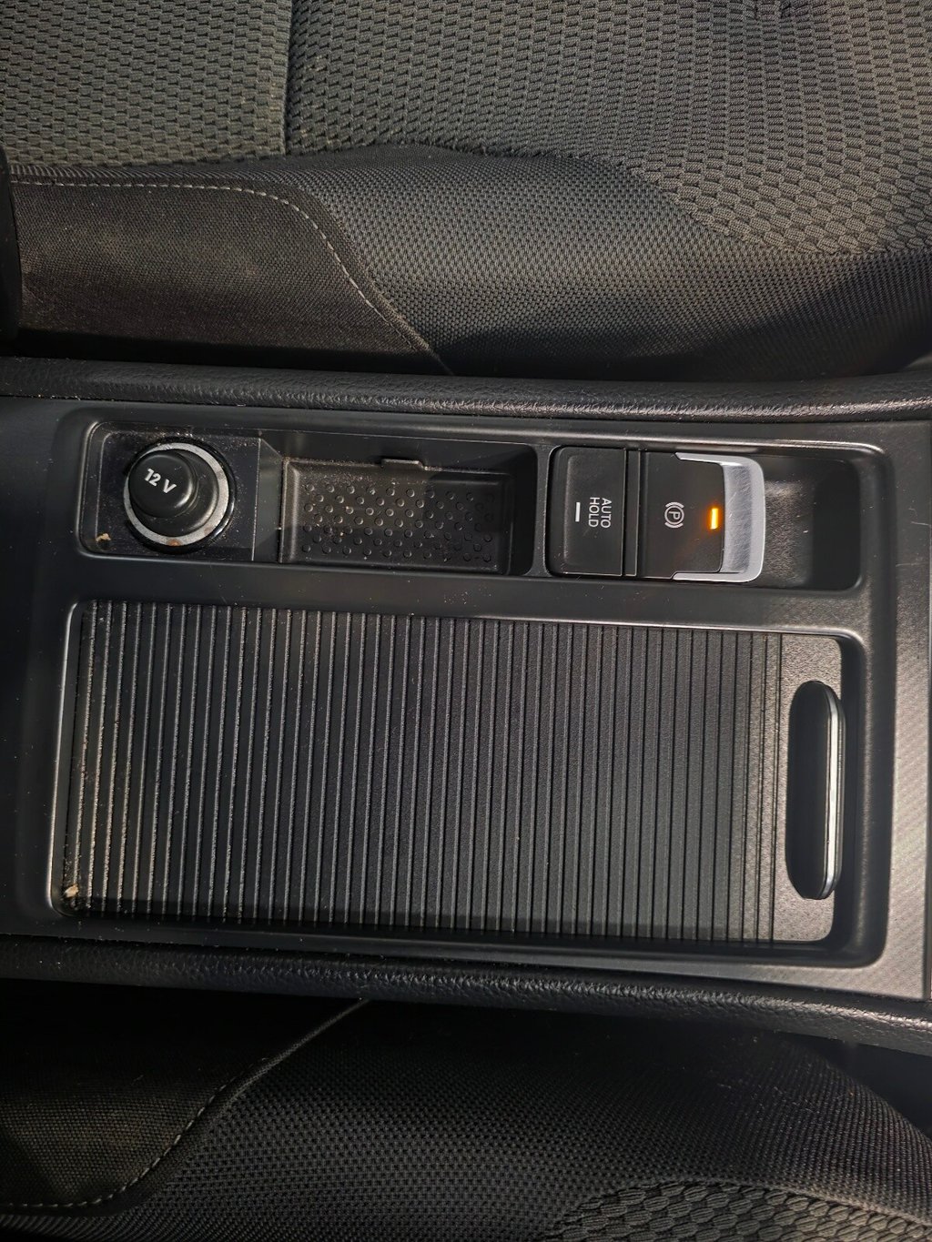 Used Volkswagen Golf 2014 for sale - 77360077: Photo 27