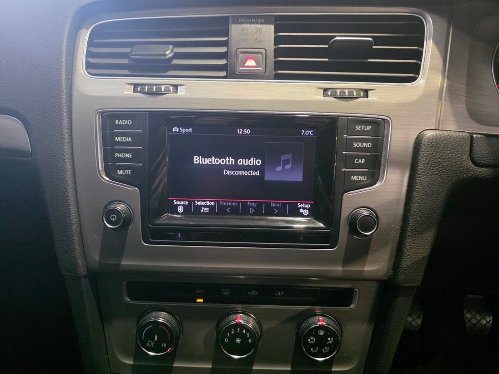 Used Volkswagen Golf 2014 for sale - 77360077: Photo 30