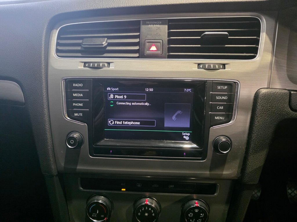 Used Volkswagen Golf 2014 for sale - 77360077: Photo 31