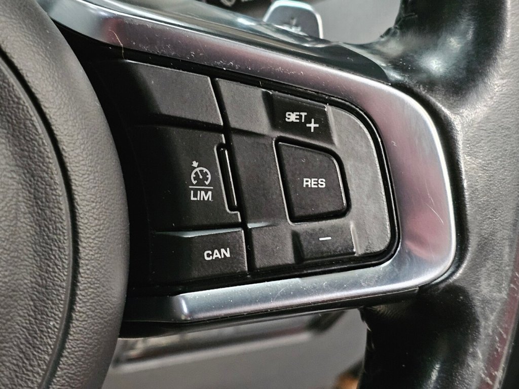 Used Jaguar F-Pace 2018 for sale - 76787717: Photo 21