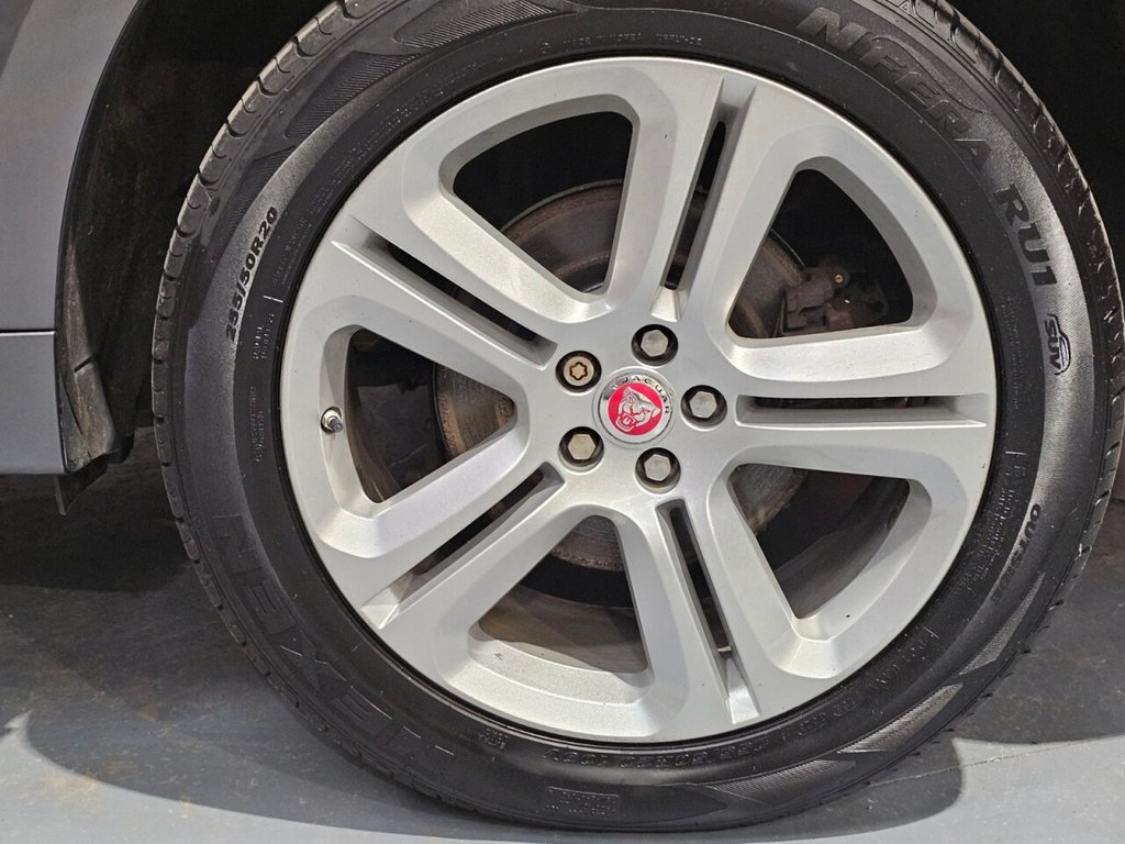 Used Jaguar F-Pace 2018 for sale - 76787717: Photo 9