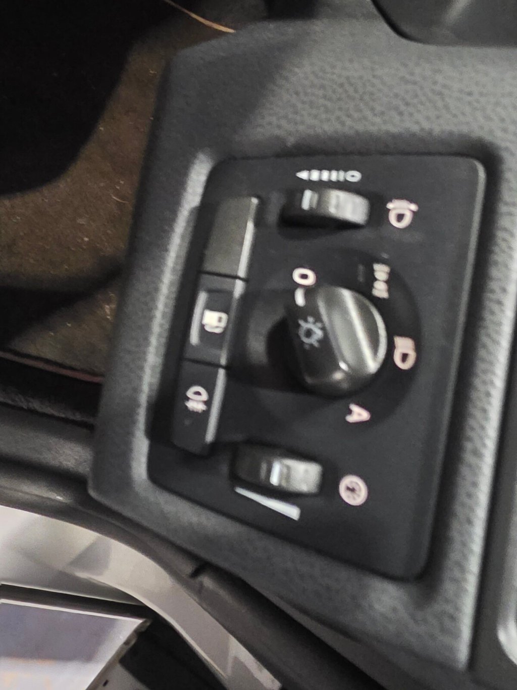 Used Volvo V50 2011 for sale - 77621166: Photo 29