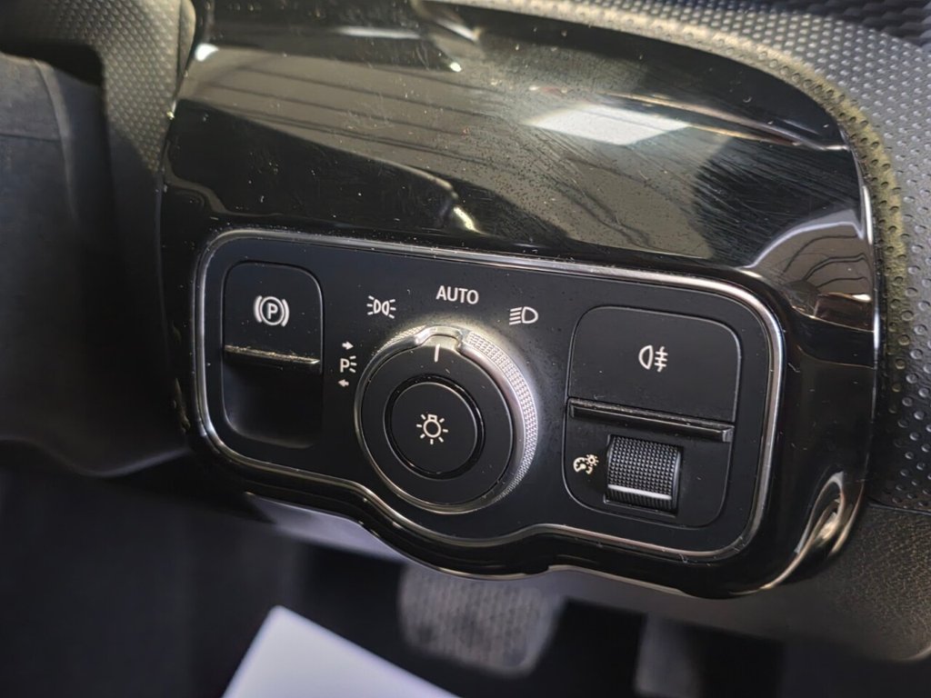 Used Mercedes-Benz A-Class 2018 for sale - 77557626: Photo 24