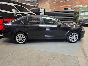 Used Skoda Octavia 2015 for sale - 79009308: Photo