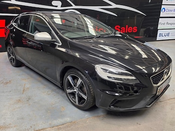 Used Volvo V40 2017 for sale - 79470277: Photo