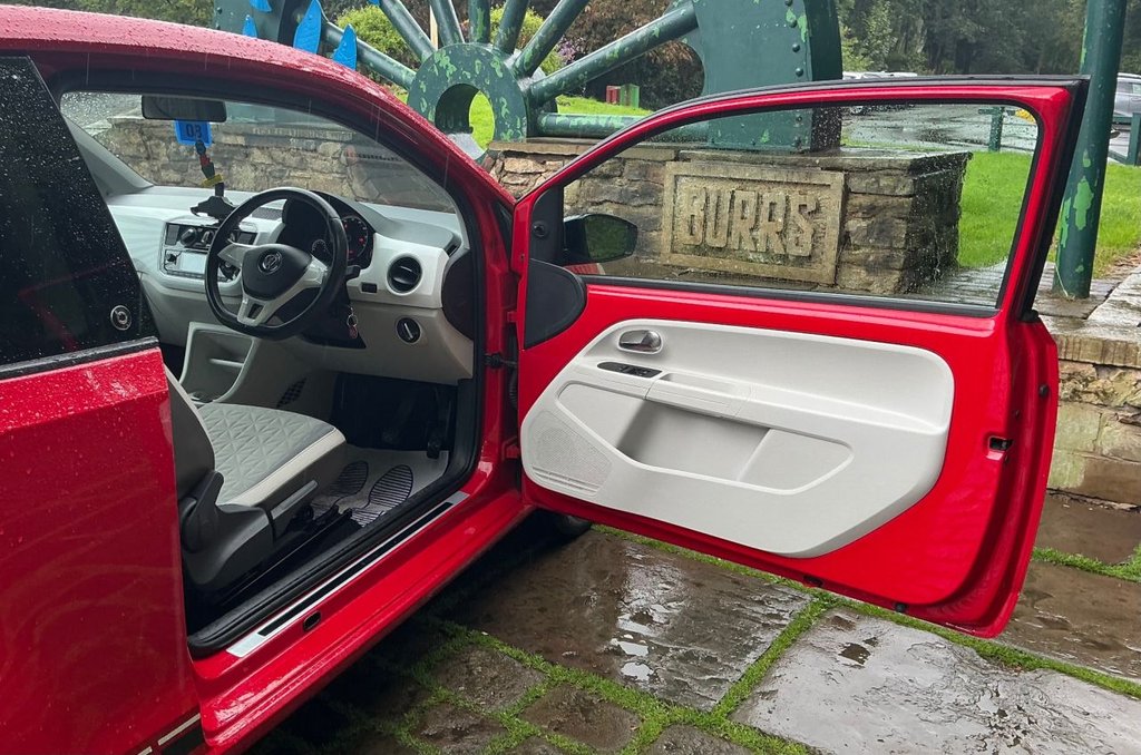 Used Volkswagen up! 2017 for sale - 76787684: Photo 11