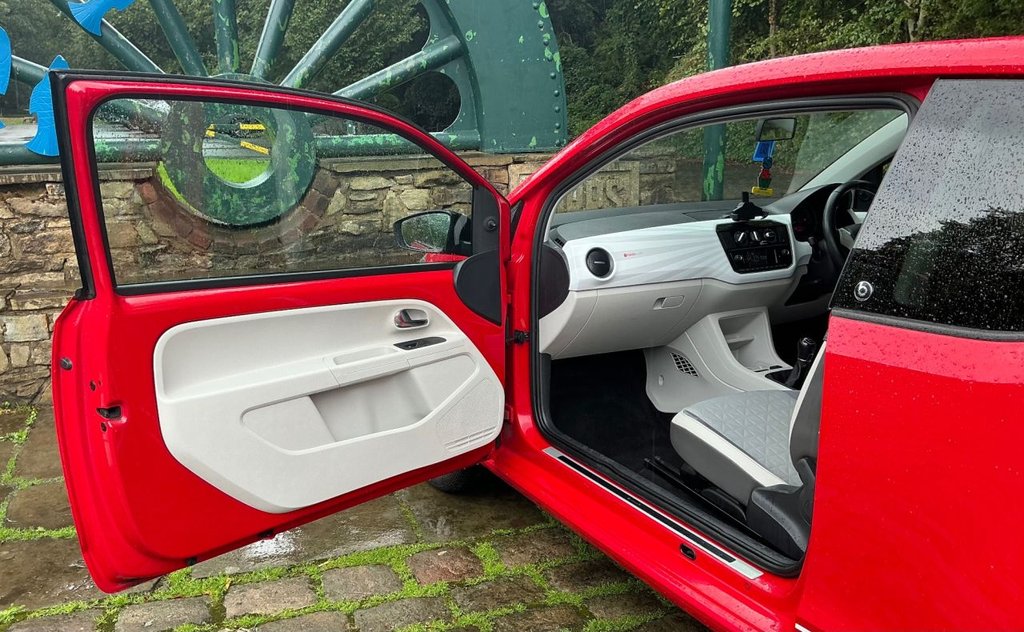 Used Volkswagen up! 2017 for sale - 76787684: Photo 12