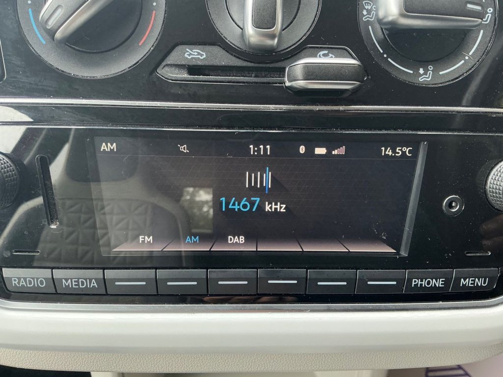 Used Volkswagen up! 2017 for sale - 76787684: Photo 28