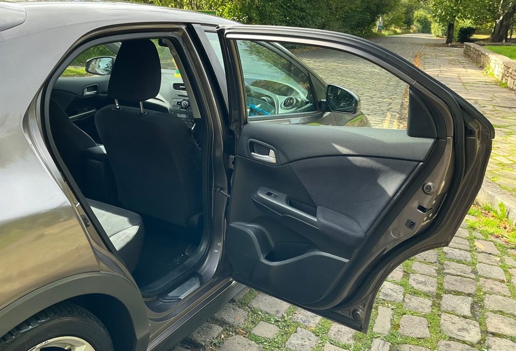 Used Honda Civic 2014 for sale - 76787698: Photo 15