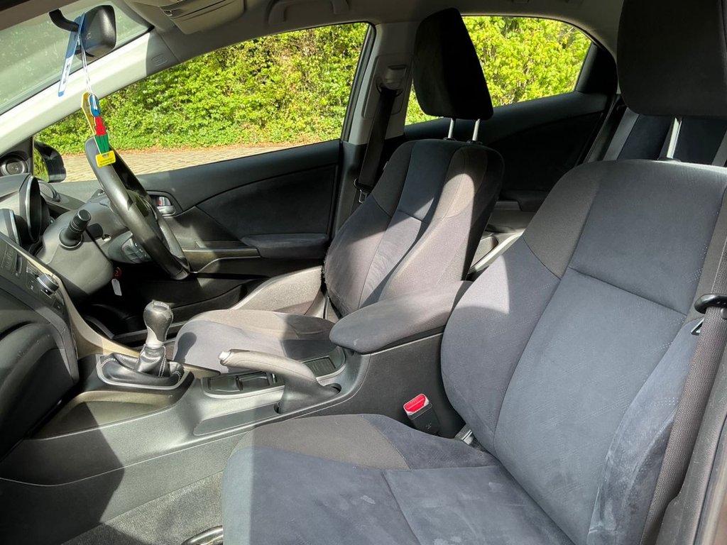 Used Honda Civic 2014 for sale - 76787698: Photo 18