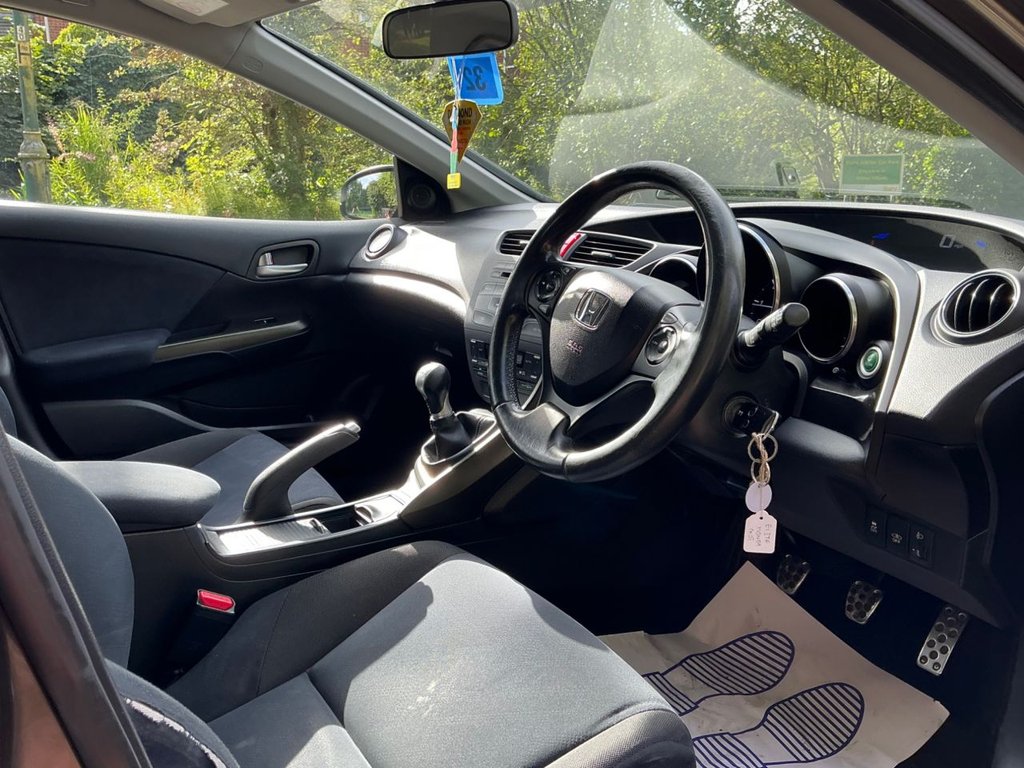 Used Honda Civic 2014 for sale - 76787698: Photo 20