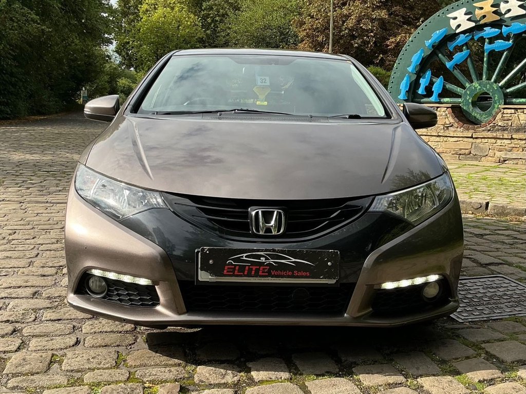 Used Honda Civic 2014 for sale - 76787698: Photo 3
