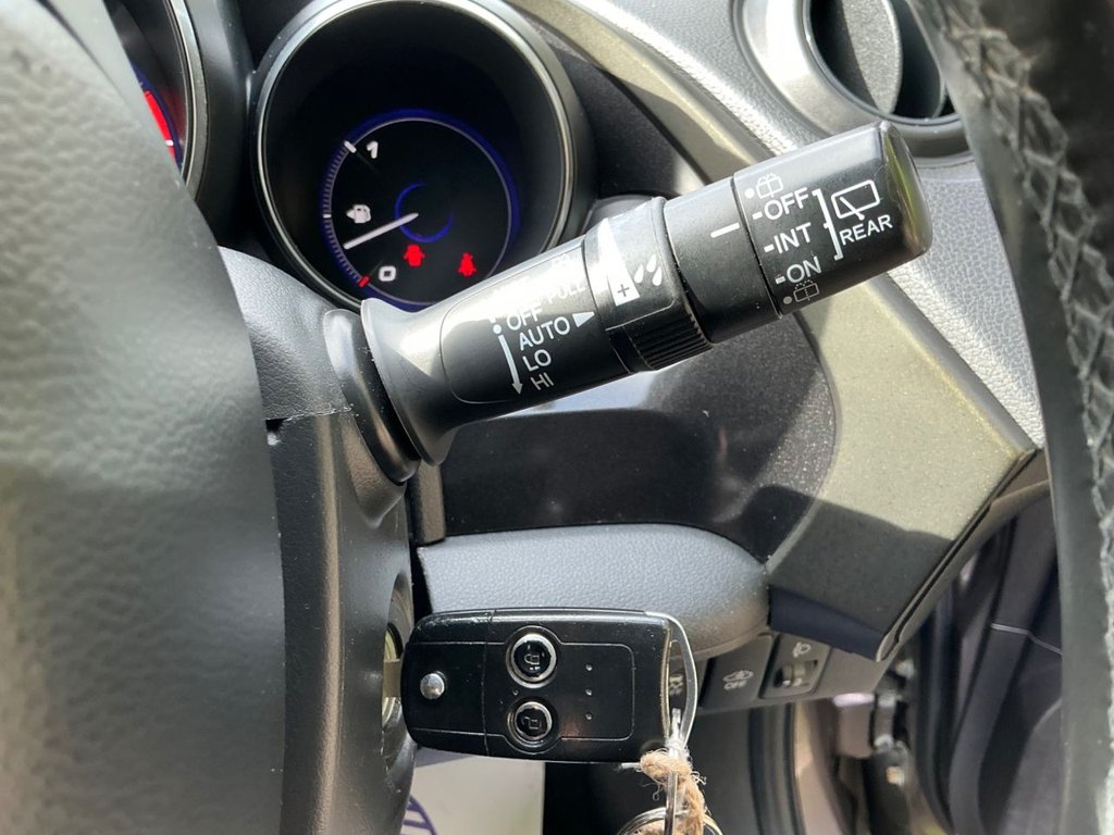 Used Honda Civic 2014 for sale - 76787698: Photo 30