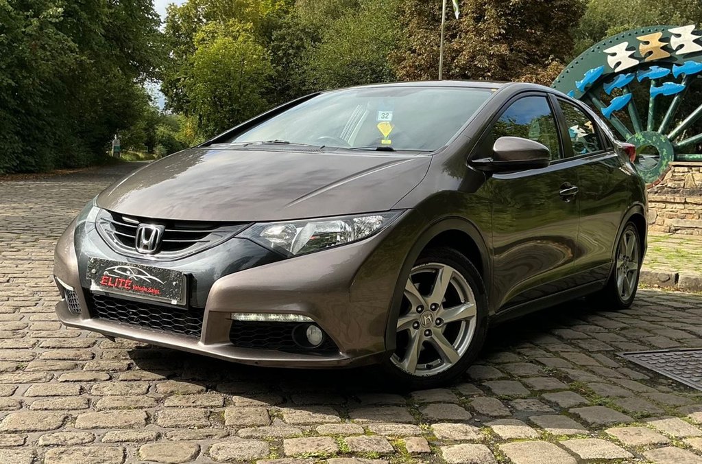 Used Honda Civic 2014 for sale - 76787698: Photo 4